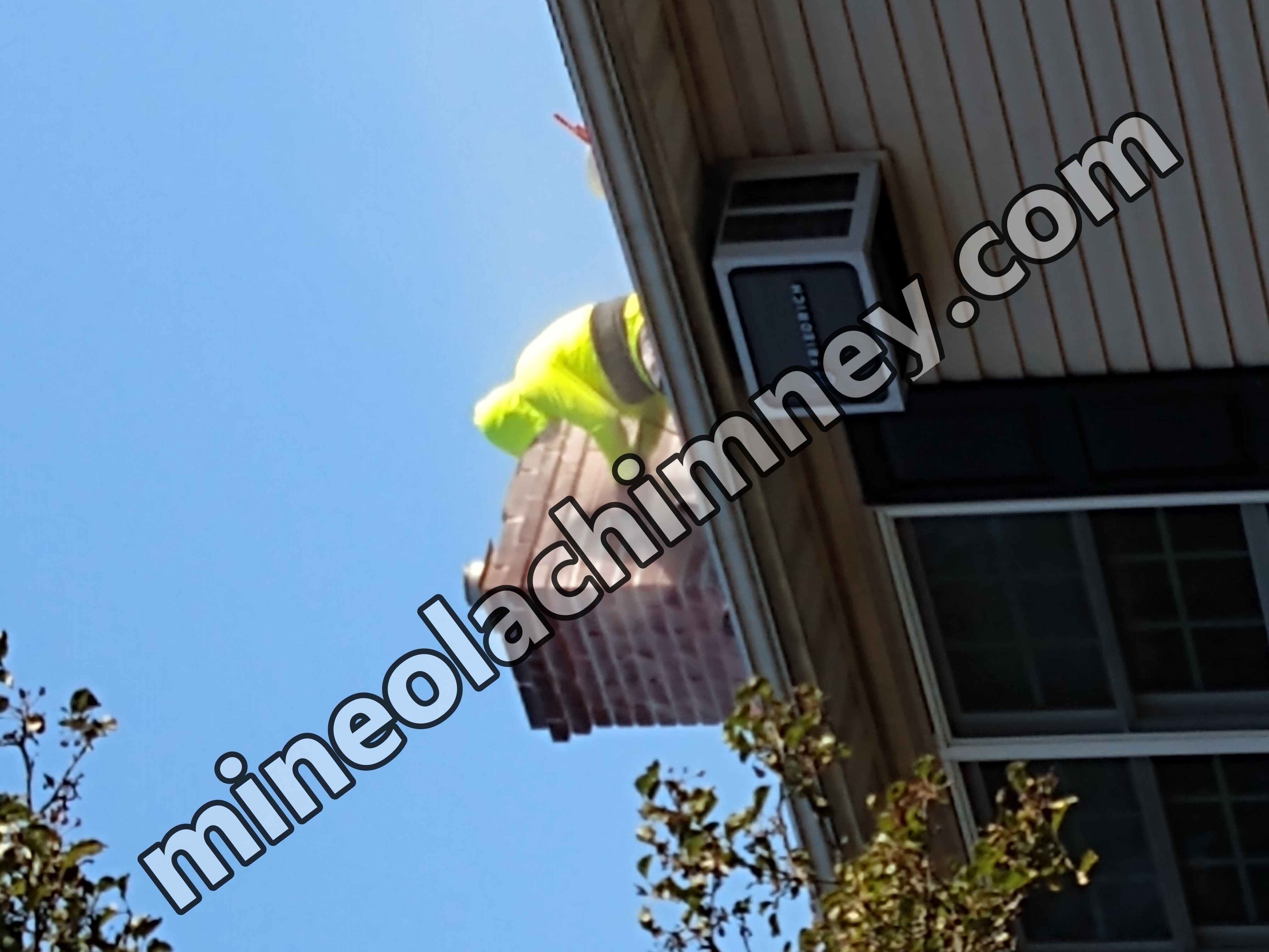 Chimney tuckpointing and mortar repair in Mineola, New York