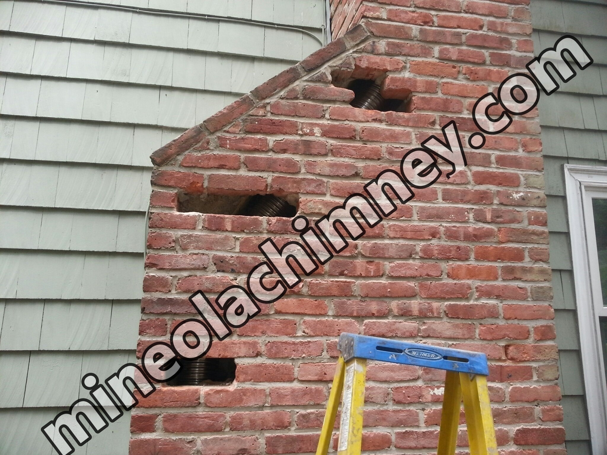 Expert chimney brick and masonry repair in Mineola, New York